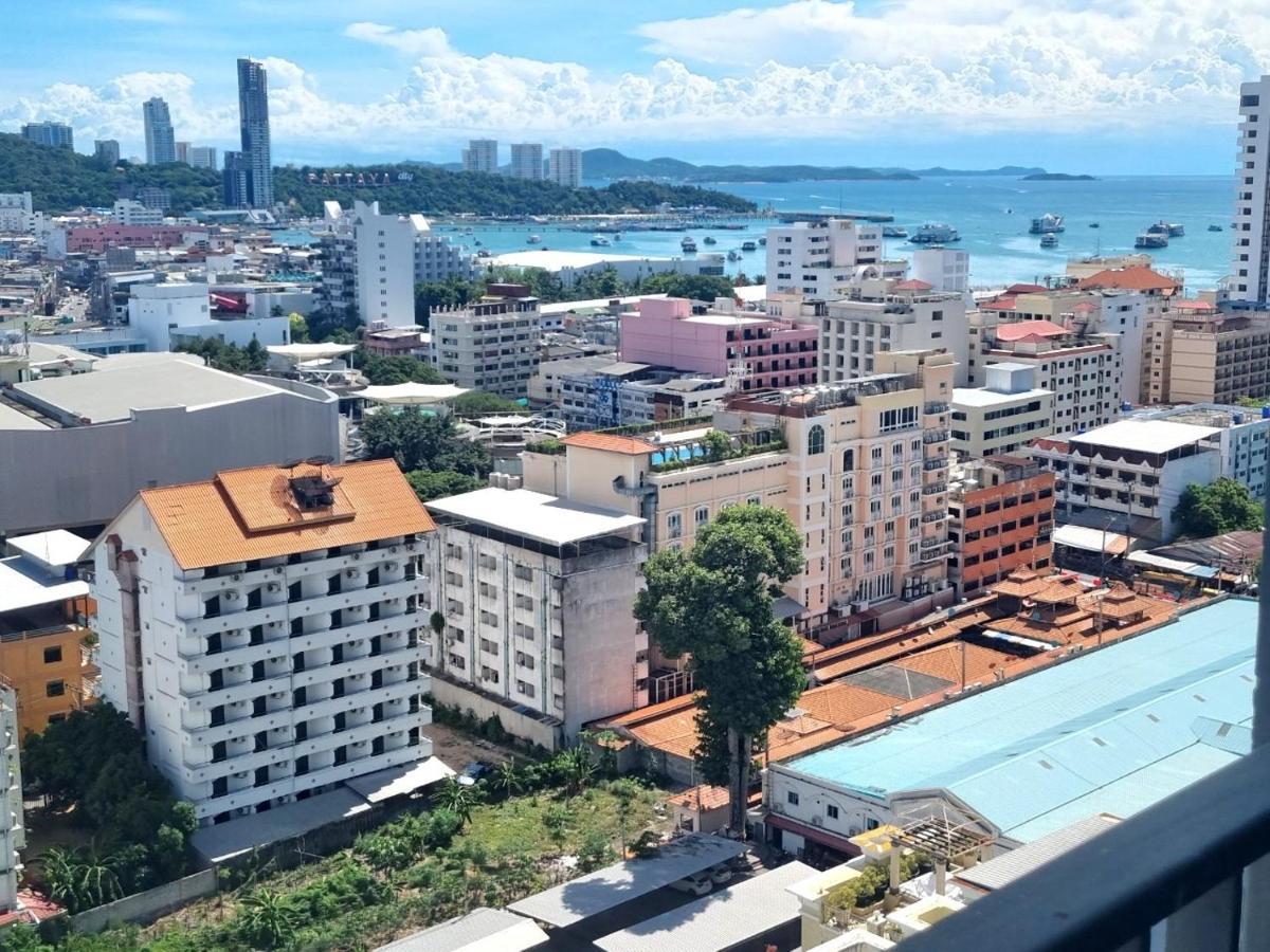 The Base Condo Center Of Pattaya Rooftop Swimming Pool Exterior foto