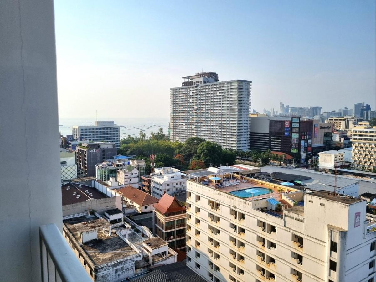 The Base Condo Center Of Pattaya Rooftop Swimming Pool Exterior foto