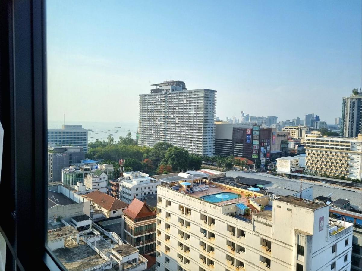 The Base Condo Center Of Pattaya Rooftop Swimming Pool Exterior foto