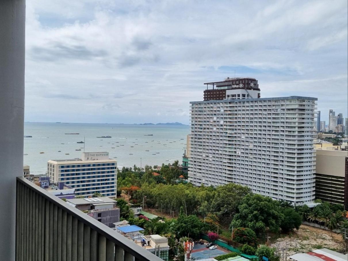 The Base Condo Center Of Pattaya Rooftop Swimming Pool Exterior foto